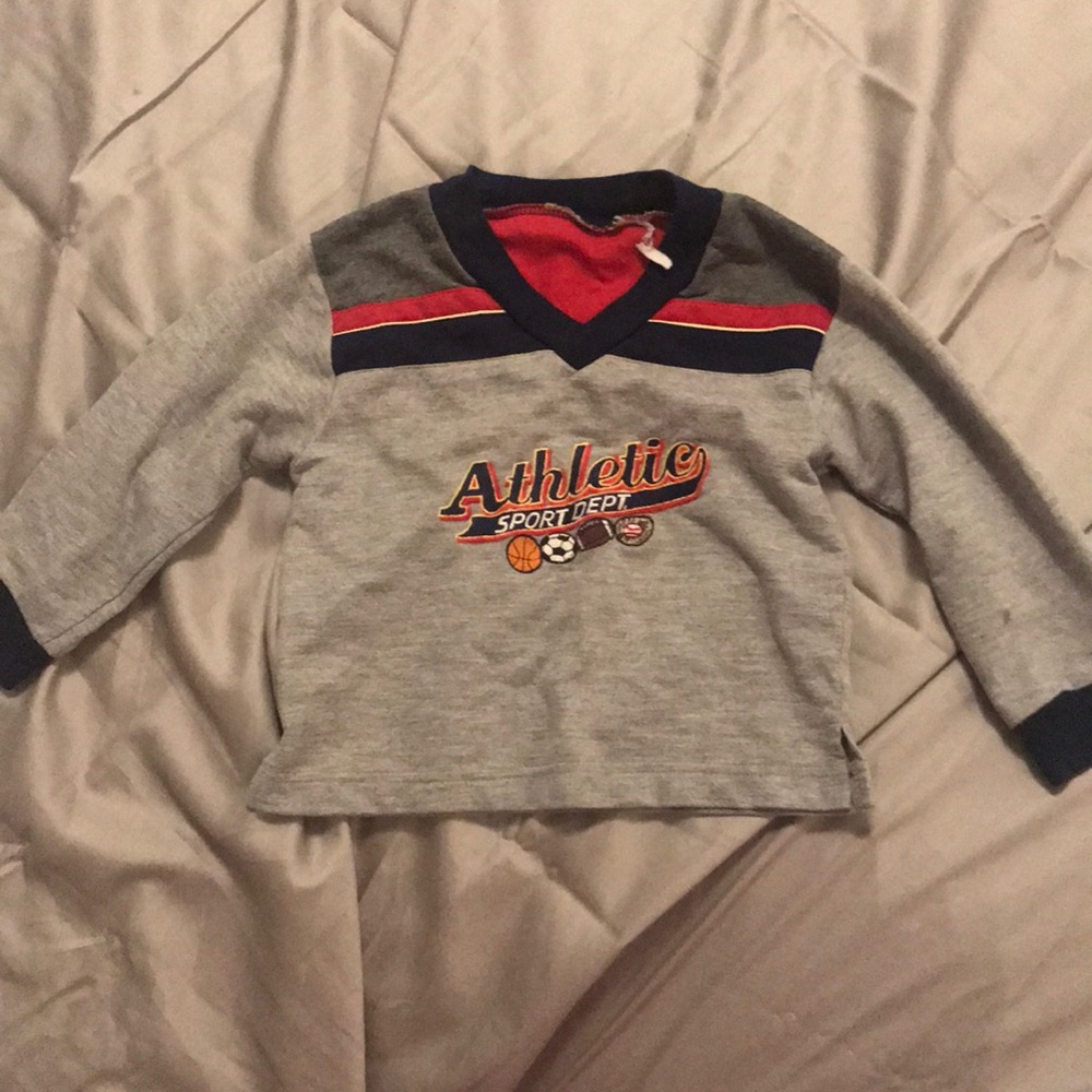 3T grey v neck sweatshirt